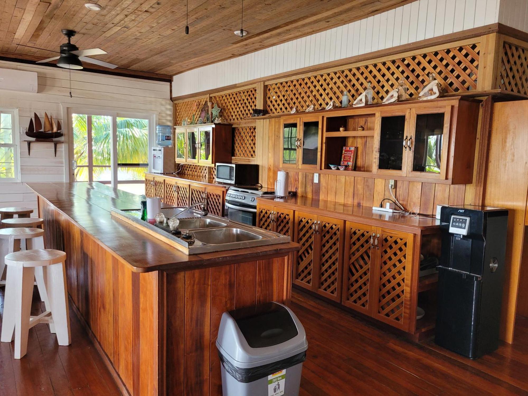 Ashton Court Belize Hotel Belize City Exterior foto